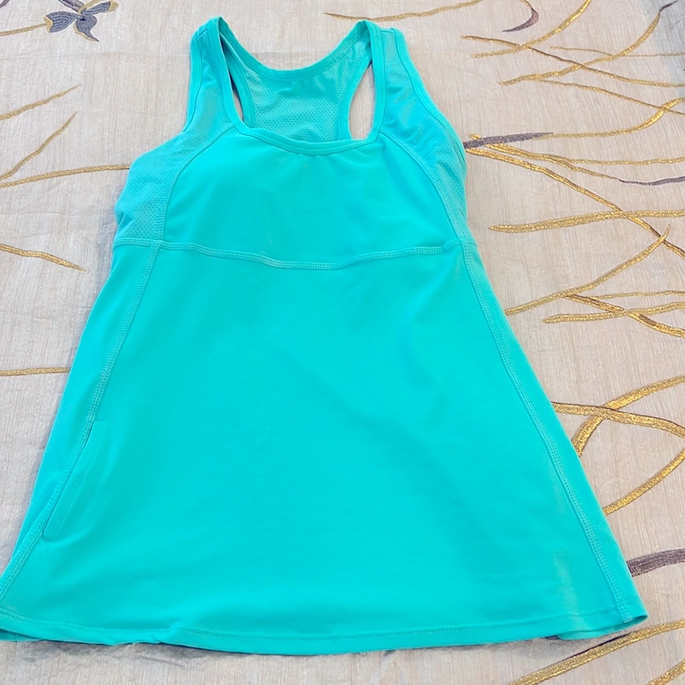 FABLETICS TEAL BUILT IN BRA WORKOUT TOP
